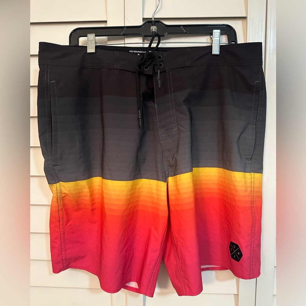 No boundaries men swim short size 36